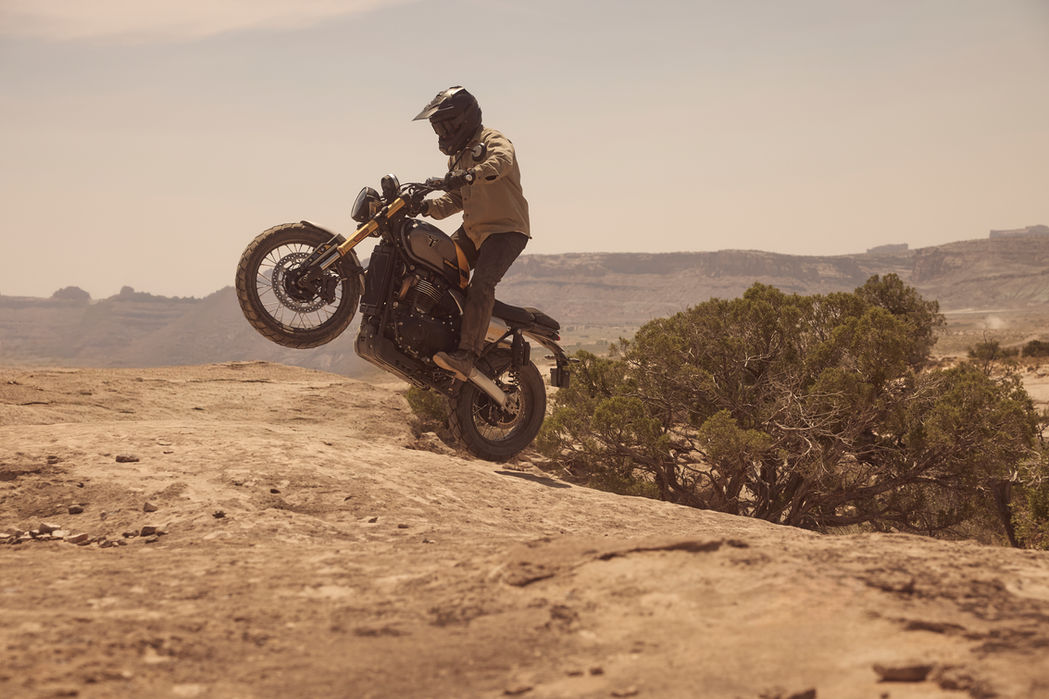סקרמבלר 64 כ״ס - Scrambler 900