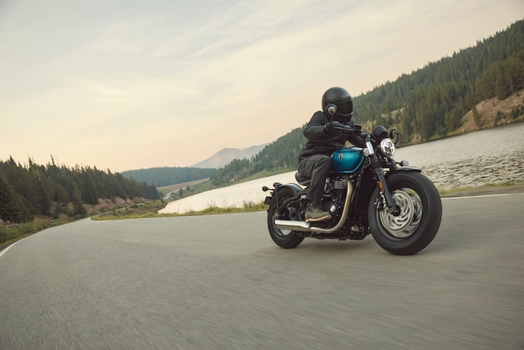 Bobber 1200 - אופנוע בובר, מבט צד ופרופיל