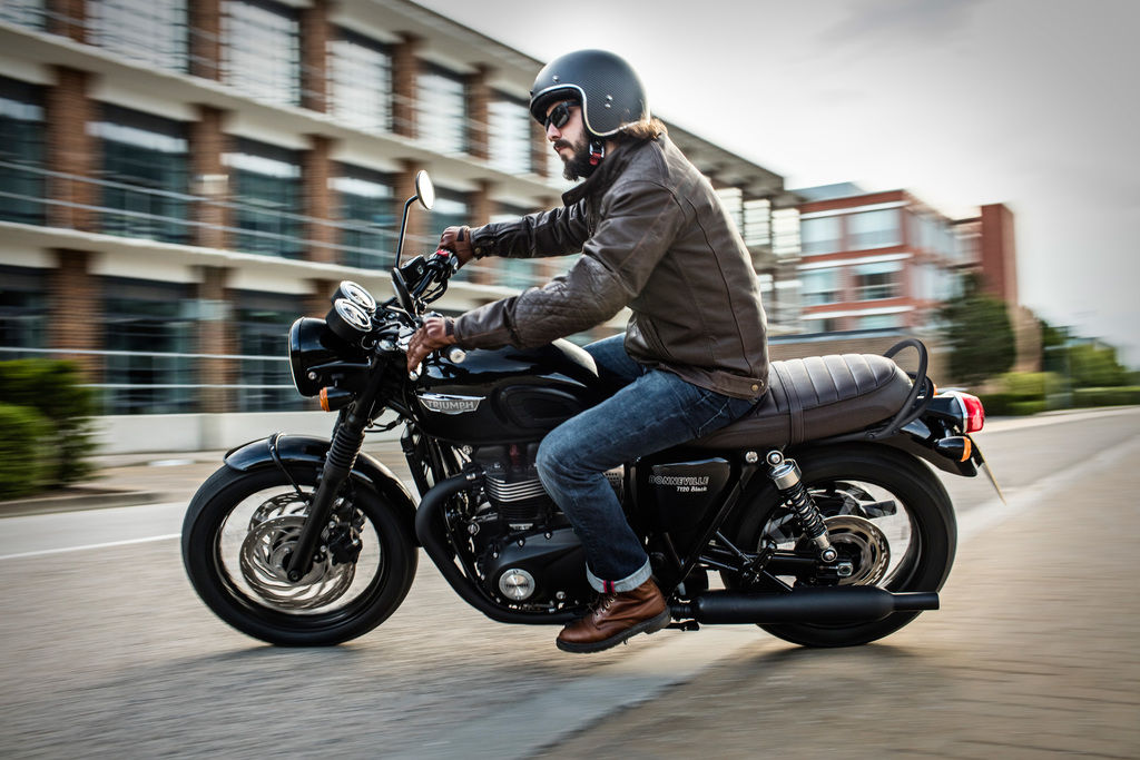 Bonneville T120 - אופנוע קלאסי בגובה מושב 790 מ״מ