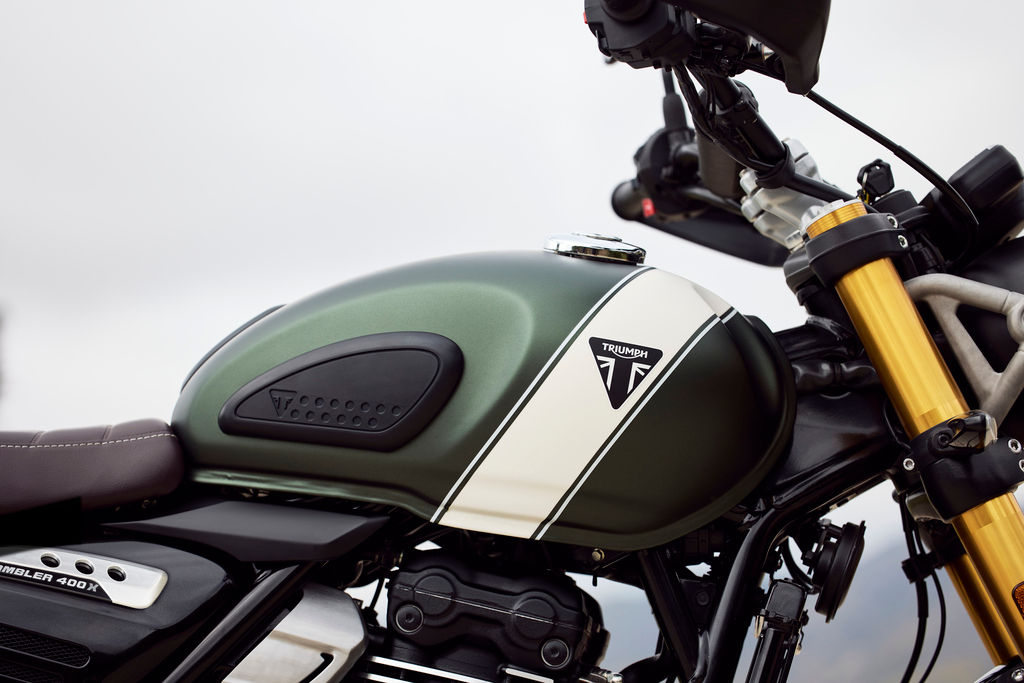 Scrambler 400 X - סקרמבלר, פרטי גימור ומערכת פליטה