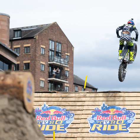 ג׳וני ווקר ו-Triumph על הפודיום: מקום שני ב-Red Bull Tyne